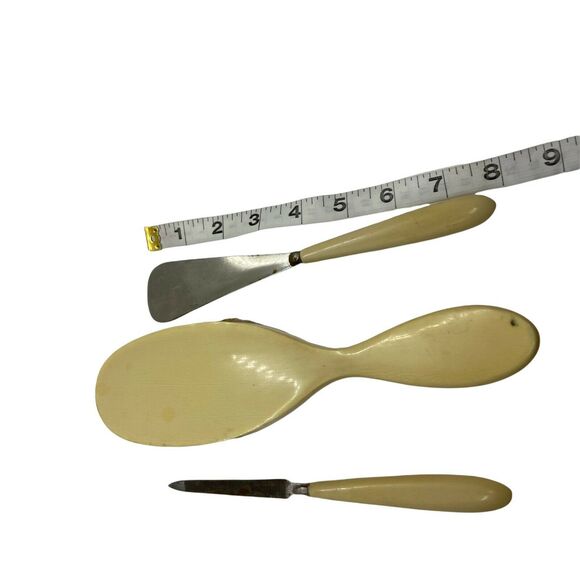 Dresser Set Brush Shoe Horn Finisher Nail File Vintage Plastic Handle Retro Chic main image 12